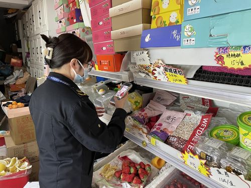 未經(jīng)備案銷售預(yù)包裝食品 南京市雨花臺(tái)區(qū)一水果店被罰